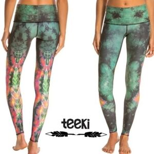 {XS} Teeki Eagle Feather Dream Catcher Green Yoga Leggings
